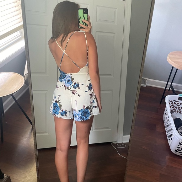 Nordstrom Floral Romper - Picture 2 of 4